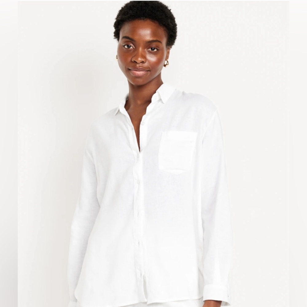 Gap white linen shirt, size M petite